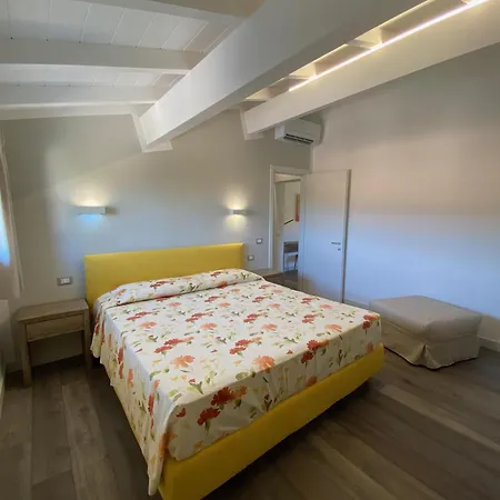 La Cellula 펜션 마리나디캄포